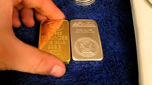 Gold comes in many different sizes, most ranging from 1 gram to 100 ounces. Comparing The Density Between Gold And Silver Bullion Youtube