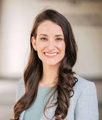 Jenna Beasley's Instagram, Twitter & Facebook