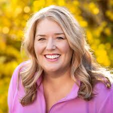 Michele Mays's Instagram, Twitter & Facebook