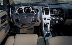 Résultat de recherche d'images pour "toyota sequoia"