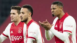 Bij de loting voor de kwartfinales werd deels geloot voor de halve finales. Veelbesproken Haller Helpt Ajax Met Twee Goals Tegen Psv Naar Halve Finales Nos