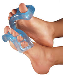 These toe separators work to soothe aching feet and strengthen weak toes by returning them to a more natural alignment. Yoga Toes A New School Of Thought Toe Stretchers Toe Spreader Hammer Toe