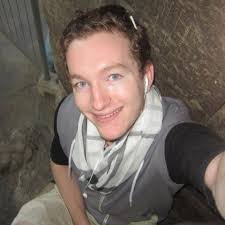 Hey! 👋 I've been playing with Sarah Villner's Goth Family! But if any  wants to could you make a significant other for Kassandra Goth?! (right now  she's in university for a Physics