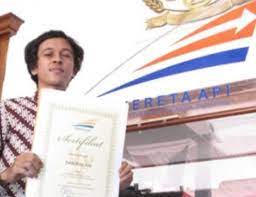 Maybe you would like to learn more about one of these? Farid Stevy Asta Desainer Logo Kereta Api Indonesia Asal Jogja Cah Yogya