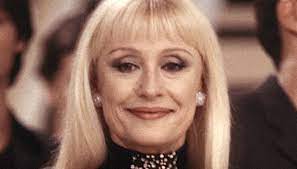 Il programma andò in onda dal 3 ottobre 1998 al 6 gennaio 1999 in 14 puntate. Ciao Raffaella Greetings From Colleagues And Rai1 S Homage With Carramba Che Sorpresa World Today News