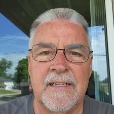 A familiar face joins our staff ✨ 🔗 http://spr.ly/6184NSKdn #Hawkeyes