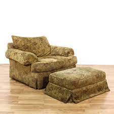It can be used as a comfy footrest, or as a bench seat when entertaining a larger crowd. This Oversized Armchair Ottoman Are Upholstered In A Durable Brown Fabric With Floral Leaf Print This Lounge Chair Has A Armchair Floral Armchair Love Seat