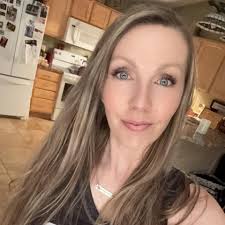 Mommy & Me Minis. The sign up is officially open. May 25th, 26th, June 1st,  and 2nd from 6:30-8pm. Spots will be limited, I will not be adding anymore  dates. Here is