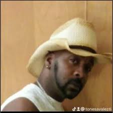 Stream Lawrence Wade music