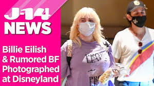 The los angeles local was born in this millennium and can't even vote yet. Billie Eilish And Rumored Boyfriend Matthew Tyler Vorce Photographed Together At Disneyland Youtube