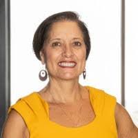 Valerie Arias's Instagram, Twitter & Facebook