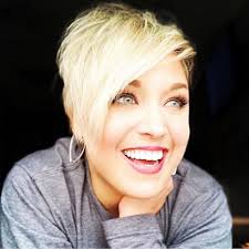 Many hairstyles for men with round face shapes hide, alter, or mask the shape of your face and the roundness of your cheeks and jaw. Short Pixie Cuts For Round Faces The Undercut