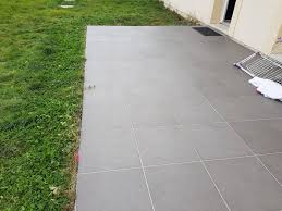 Comment poser du carrelage sur une dalle béton ? Entreprise Pour La Pose De Carrelage Sur Terrasse Proche Saint Valery En Caux Carrelage Faience Beton Cire Et Creation Salle De Bain Seine Maritime Troadec Carrelage