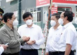 Không thể cầm cự được với nghề, một lượng lớn lao động tìm việc khác. M Qjcbmjybrq8m