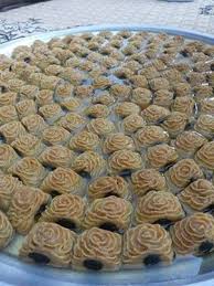 Makroud En Rose Arabic Dessert Libyan Food Arabic Food