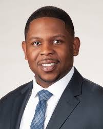 Robert Kao's Instagram, Twitter & Facebook