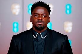 Daniel kaluuya (born 24 february 1989)1 is an english actor and writer.2 kaluuya began his career as a teenager in improvisational theatre.3 he subsequently appeared in the first two seasons of the. Daniel Kaluuya The Actor S Life And Career In Photos