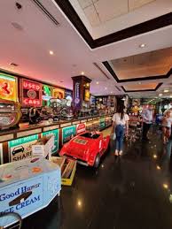 Our store is family owned and operated with experienced service professionals. Wolf Gallery 38 Photos Art Galleries 351 W Plaza Real Boca Raton Fl Phone Number Yelp