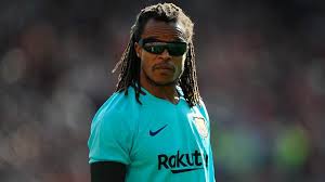 Edgar davids plays the position midfield, is 48 years old and 169cm tall, weights 68kg. The Stick Of Edgar Davids To Of Ligt And The Recado To The Juventus Of Cristiano Ronaldo