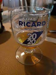 Un Petit Ricard Dans Un Verre A Ballon Photo De Chez Wiwi Avranches Tripadvisor