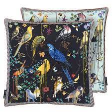 Sélectionnez la section dans laquelle vous souhaitez faire votre recherche. Coussin Birds Sinfonia Crepuscule Christian Lacroix Coussins Christian Lacroix