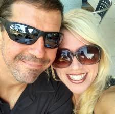 Free food delivery for flood victims