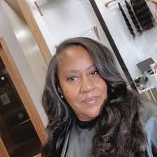 Caprice House Of Weaves Silk press & soft curls