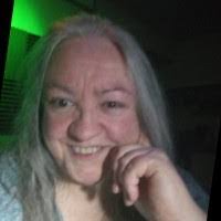 Lynn Monk's Instagram, Twitter & Facebook