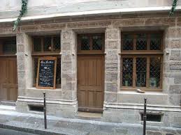 House Of Nicolas Flamel Paris France Atlas Obscura Nicolas Flamel Old Stone Houses Stone Houses