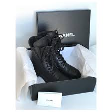 We did not find results for: Chanel Black Combat Lace Up Boots W Box Leather Ref 191103 Joli Closet