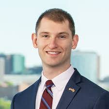 Manav Tandon's Instagram, Twitter & Facebook