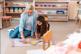 El método montessori es una de las tendencias más importantes en la actualidad en educación. Que Es El Metodo Montessori Y Como Aplicarlo En Casa 1 2 Familias En Ruta