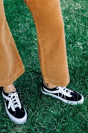 Black Bold Ni In 2020 Vans Vans Shoes Women Sneakers
