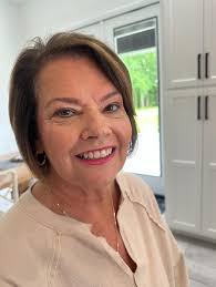 I'll take what she's got!!! 😉😉😉 Did my makeup in the car,