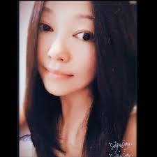 Elsa Lu's Instagram, Twitter & Facebook