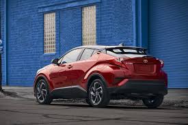 Novo toyota chr chega no brasil em 2019 : 2021 Toyota C Hr Vs 2021 Honda Hr V Head To Head U S News World Report
