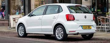 It is sold in europe and other markets worldwide in hatchback, sedan and estate variants. Hier Wartet Ihr Gebrauchter Vw Polo Autoscout24