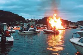 Dansk sankthansbål fejres med den traditionelle heks på bålet, sankthansaften den 23. Husk A Melde Fra Om Sankthansbal Flekkefjord Kommune