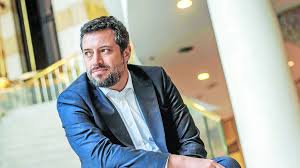 Durante la jornada de este viernes, sebastián sichel renunció a la presidencia de bancoestado. Cuando Uno Tiene La Fortuna De Estar Sentado En La Arabia Saudita De La Energia Solar Uno Ve Primero Que Hay Una Oportunidad Gigantesca De Ser Lideres En Esta Industria A Nivel