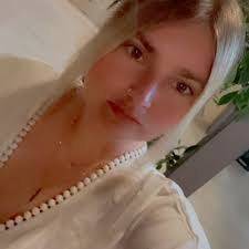 Nicole Griffey's Instagram, Twitter & Facebook