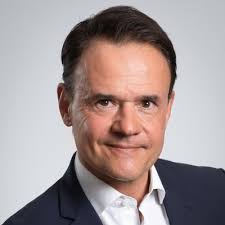 This year, with spring comes a new hbs team member. Ladies and Gentlemen,  we are pleased to introduce you to Audrey Boner, the latest but not least  addition to our CRM workforce.