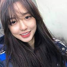 유진(오윤희)과 김현수(배로나)는 함께 노래를 부르며 위기를 헤쳐나간다. ê¹€í˜„ìˆ˜ ëª¸ë§¤