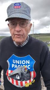 Denzel Clark's Instagram, Twitter & Facebook