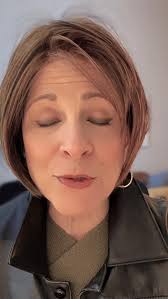 Happy Birthday to me! 🎈🎂🍰 Meet me over at my podcast TONIGHT LIVE! at 9,  EST where I'll be dedicating the show to my mom who deserves most of the  credit (and