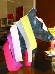 Sinterklaasliedjes, sinterklaas & sinterklaas muziek. Fun Horse Craft Using Toilet Paper Towel Rolls And Streamers Storytime Crafts Horse Crafts My Little Pony Birthday Party