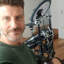 All plants contain all 9 essential amino acids.