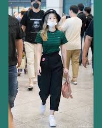 Resultats Google Recherche D Images Correspondant A Https Scontent Atl3 1 Cdninstagram Com V Korean Airport Fashion Kpop Fashion Outfits Airport Fashion Kpop