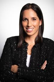 Claudia Ballard's Instagram, Twitter & Facebook