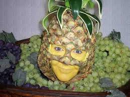 29 صورة لحالات متقدمة من الغباء مضحك نهفات صورة 16 fruit pineapple crazy people