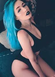 Ashmonster - Free pics, galleries & more at Babepedia